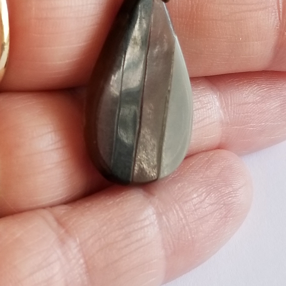 Relisted - Vintage striped pendant charm teardrop shape brown grey - Picture 9 of 10